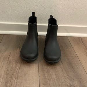 Madewell rain Chelsea boot